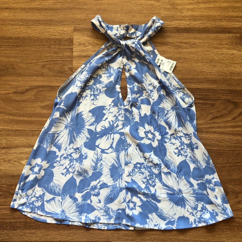 NWT Akira Keyhole Cutout Blouse